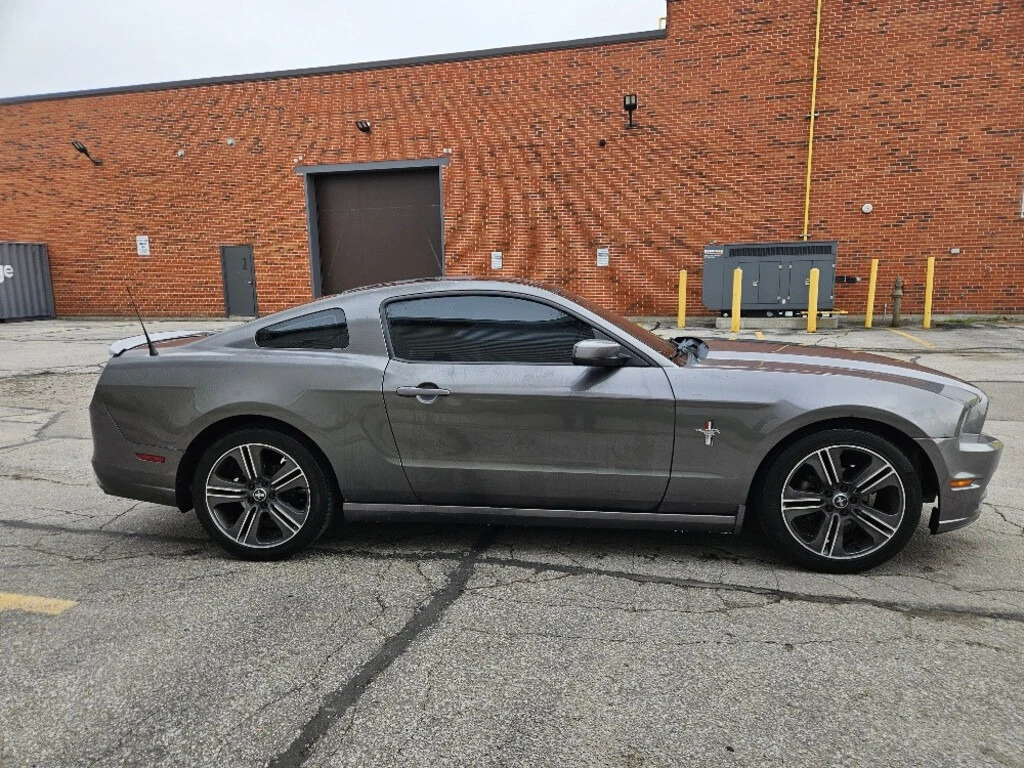 Ford Mustang * * CARFAX * * АВТО КРЕДИТ * *  - изображение 3