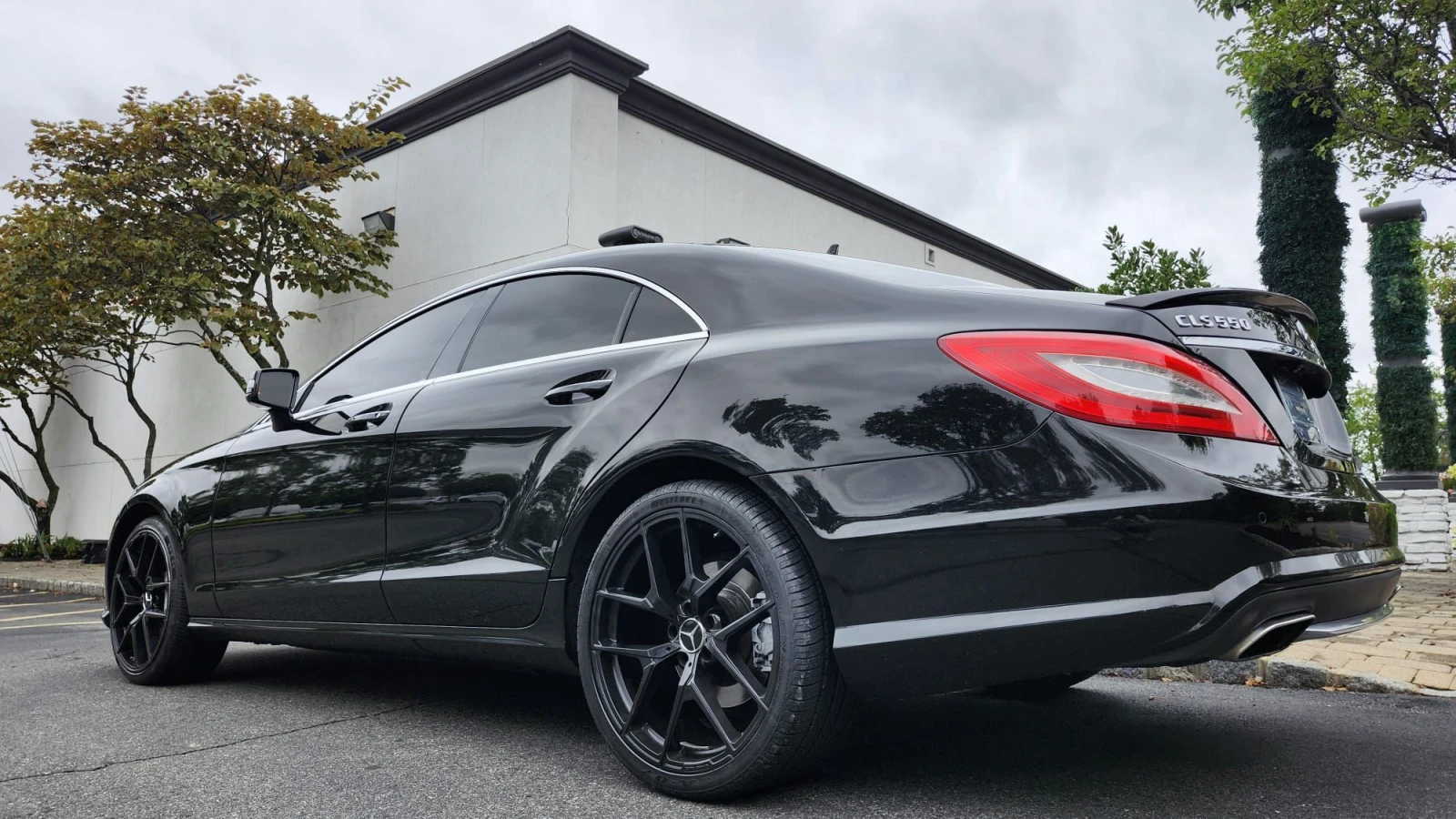 Mercedes-Benz CLS 55 AMG  - изображение 5