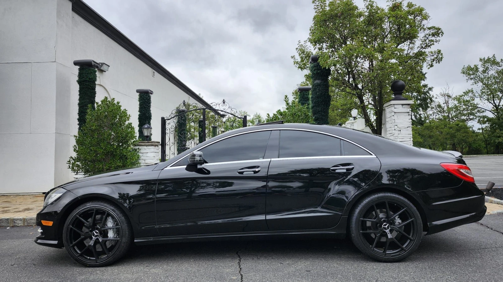 Mercedes-Benz CLS 55 AMG  - изображение 4