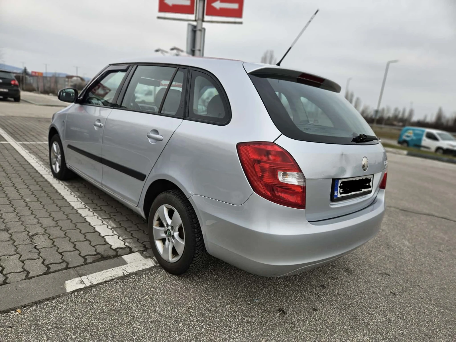 Skoda Fabia, снимка 2 - Автомобили и джипове - 53942021