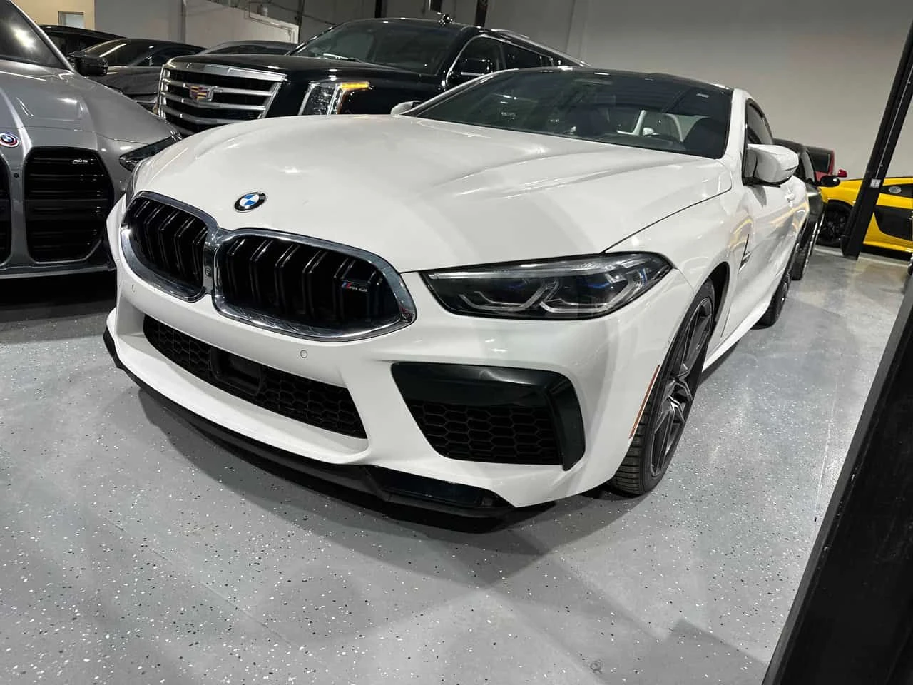 BMW M8 * Coupe * CARFAX * ���� �� �� | Mobile.bg � ����������� 17