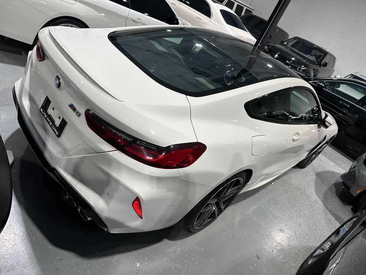 BMW M8 * Coupe * CARFAX * ЦЕНА ДО БГ - изображение 3