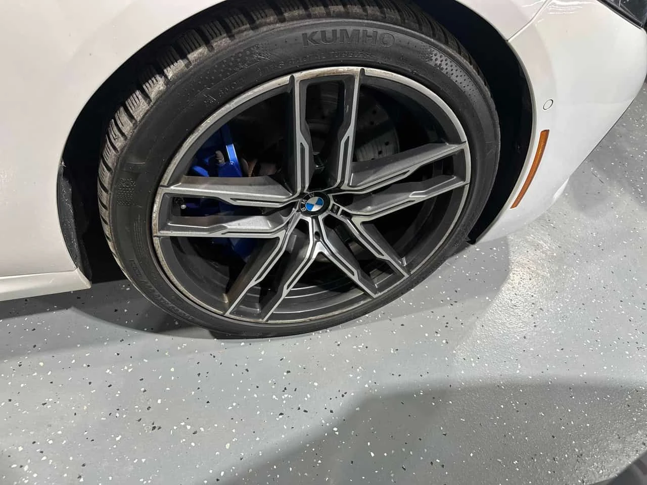 BMW M8 * Coupe * CARFAX * ЦЕНА ДО БГ - изображение 7