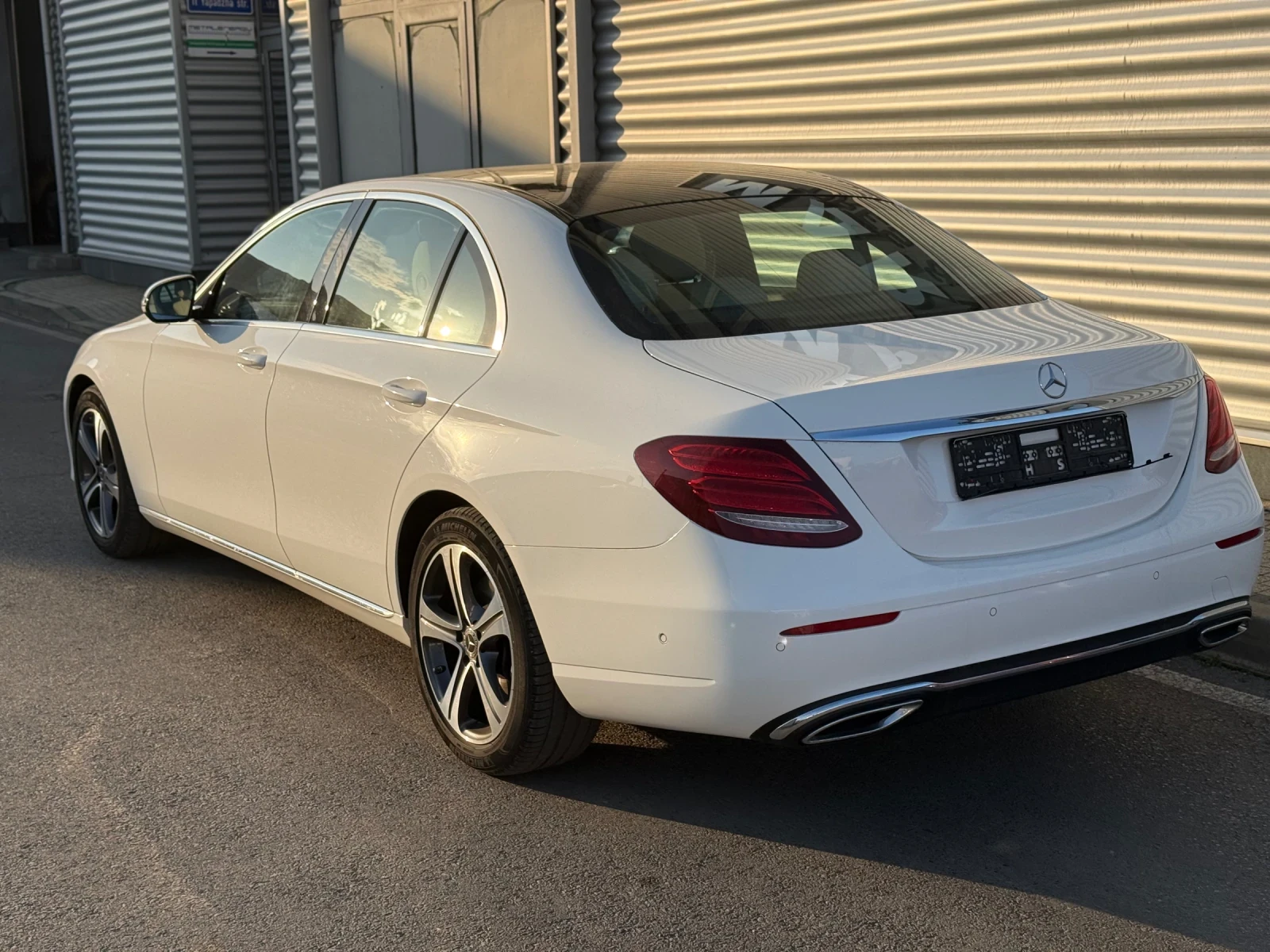 Mercedes-Benz E 400 4Matic+ 9G-tronic+ ��������+ ������+ Carplay | Mobile.bg � ����������� 3