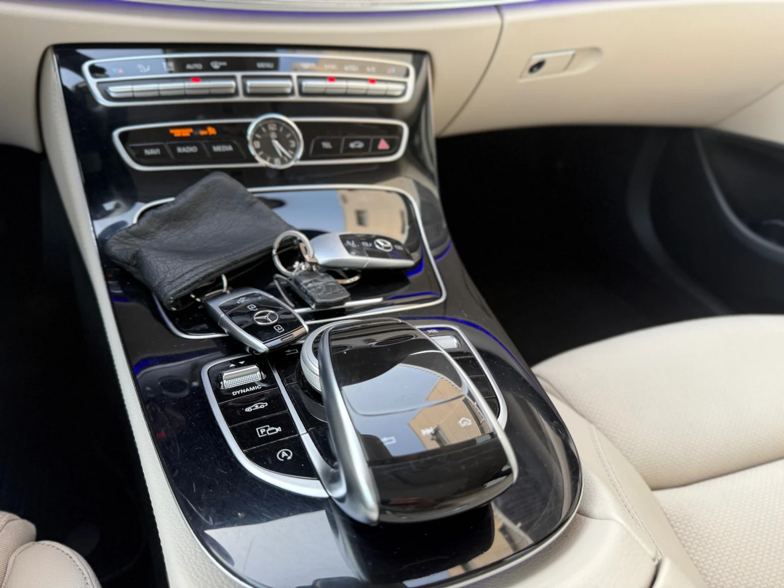 Mercedes-Benz E 400 4Matic+ 9G-tronic+ ��������+ ������+ Carplay | Mobile.bg � ����������� 17
