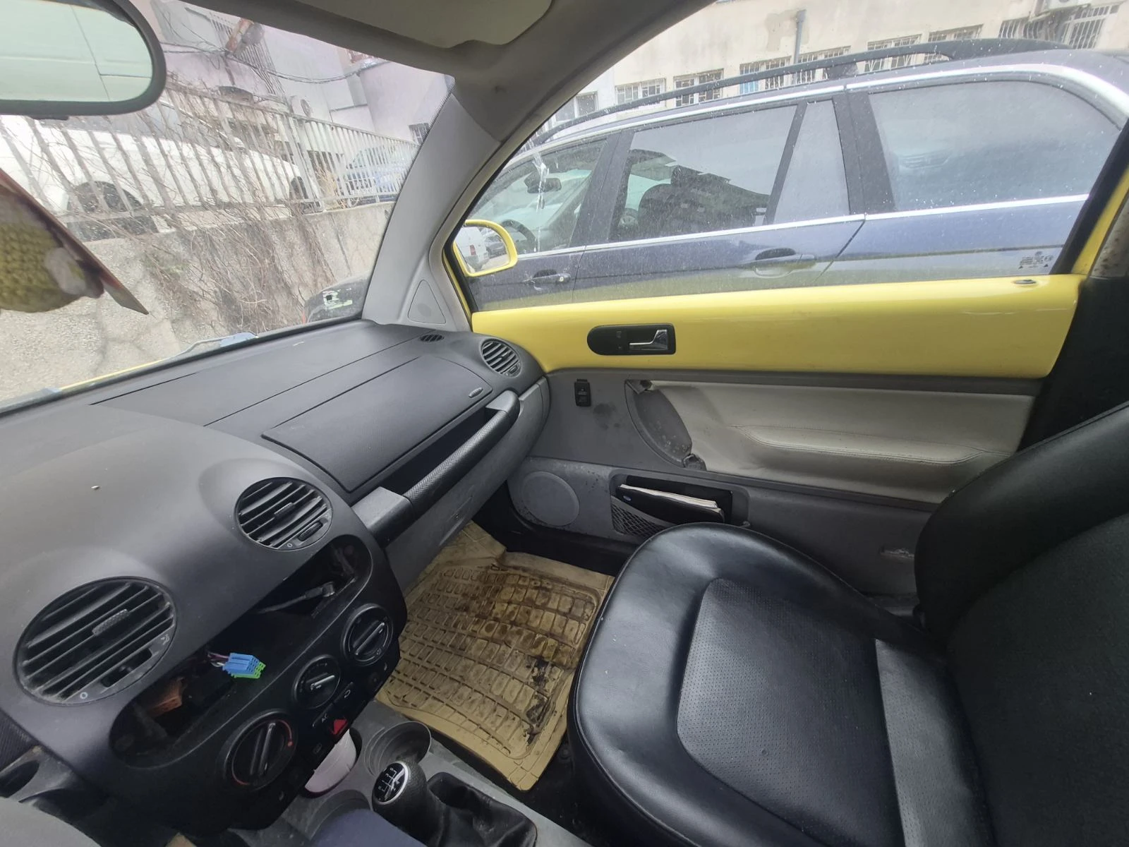 VW Beetle, снимка 15 - Автомобили и джипове - 53927855