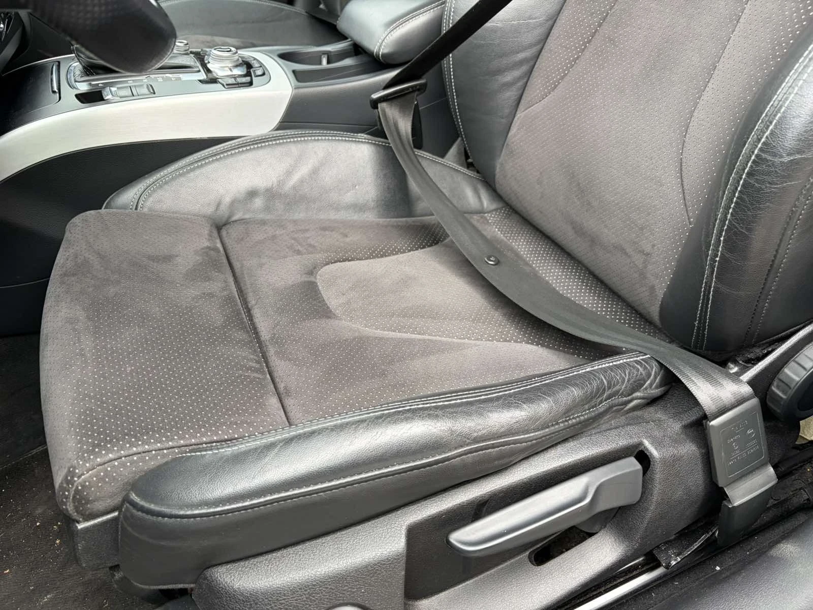 Audi A4 3.0, снимка 15 - Автомобили и джипове - 53994990