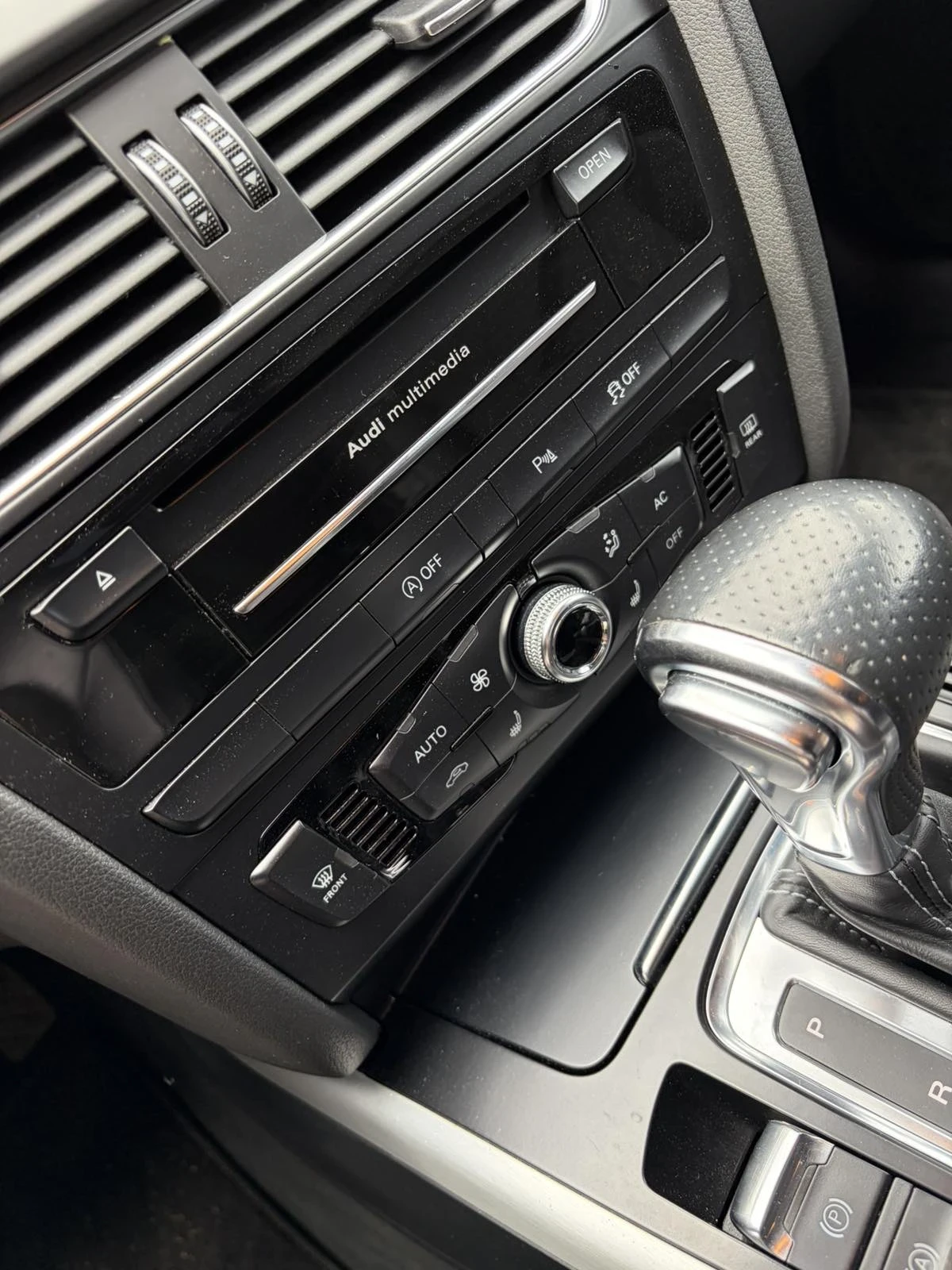 Audi A4 3.0, снимка 12 - Автомобили и джипове - 53994990