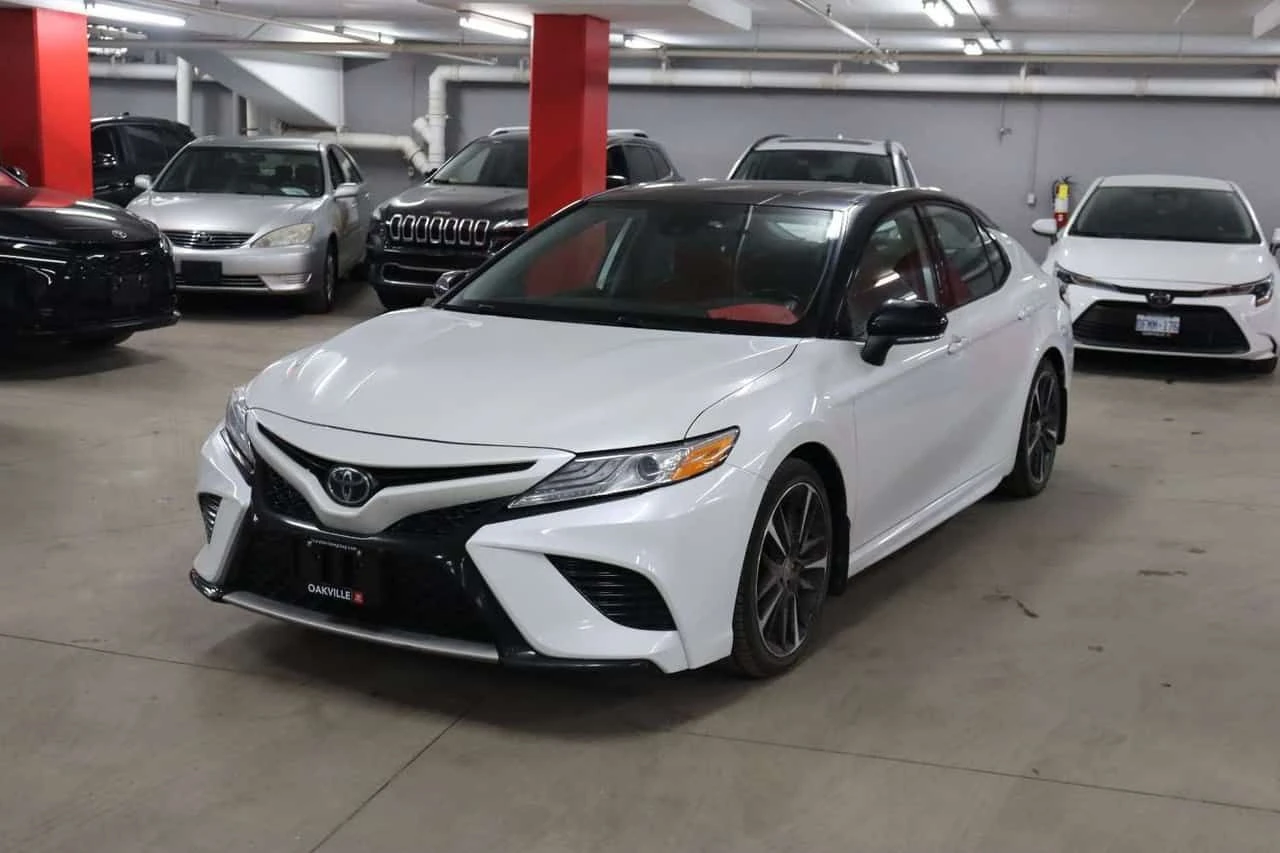 Toyota Camry * XSE * CARFAX * ПАНО * KEYLESS * ПОДГРЕВИ