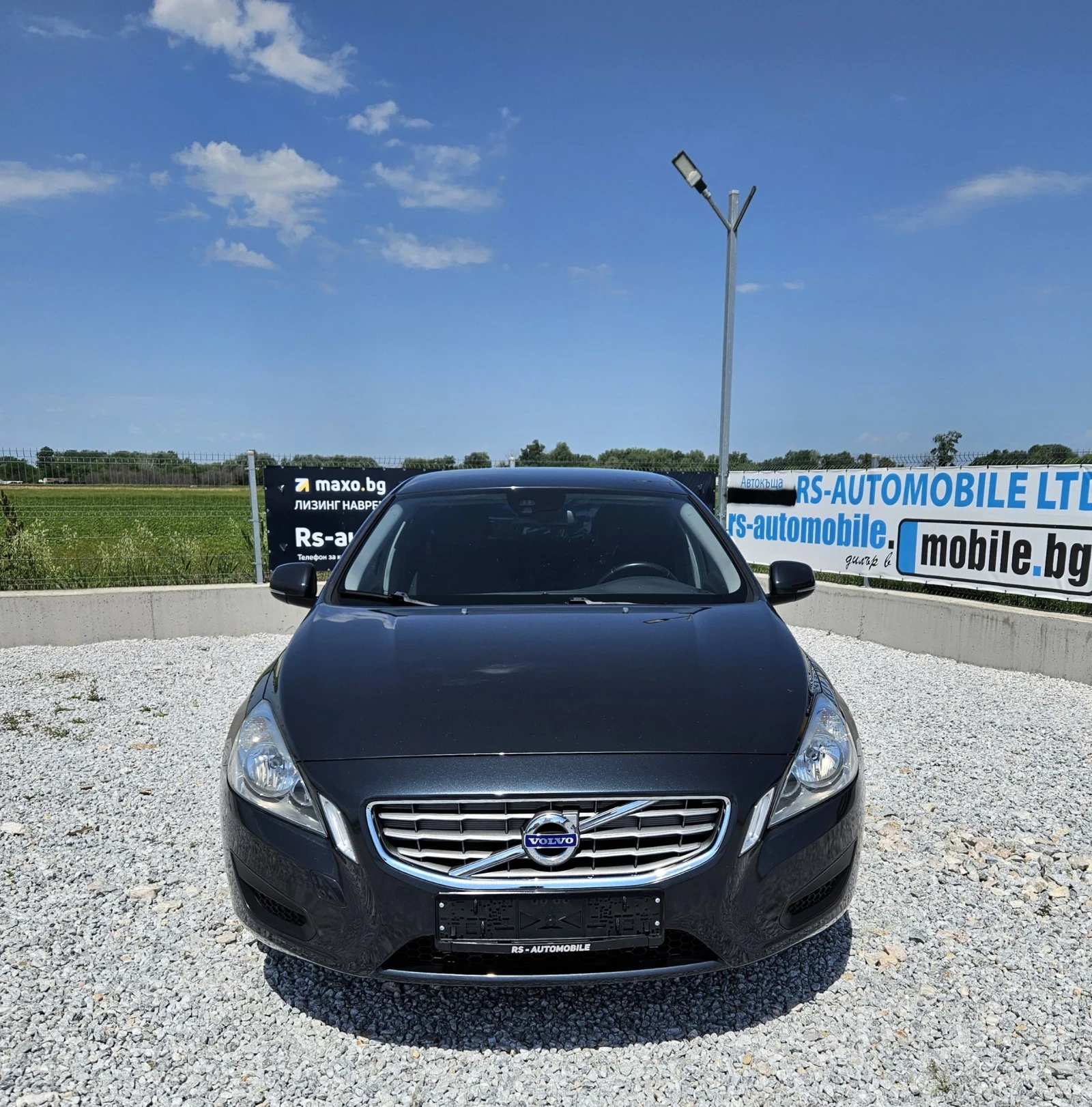 Volvo V60, снимка 3 - Автомобили и джипове - 54306950