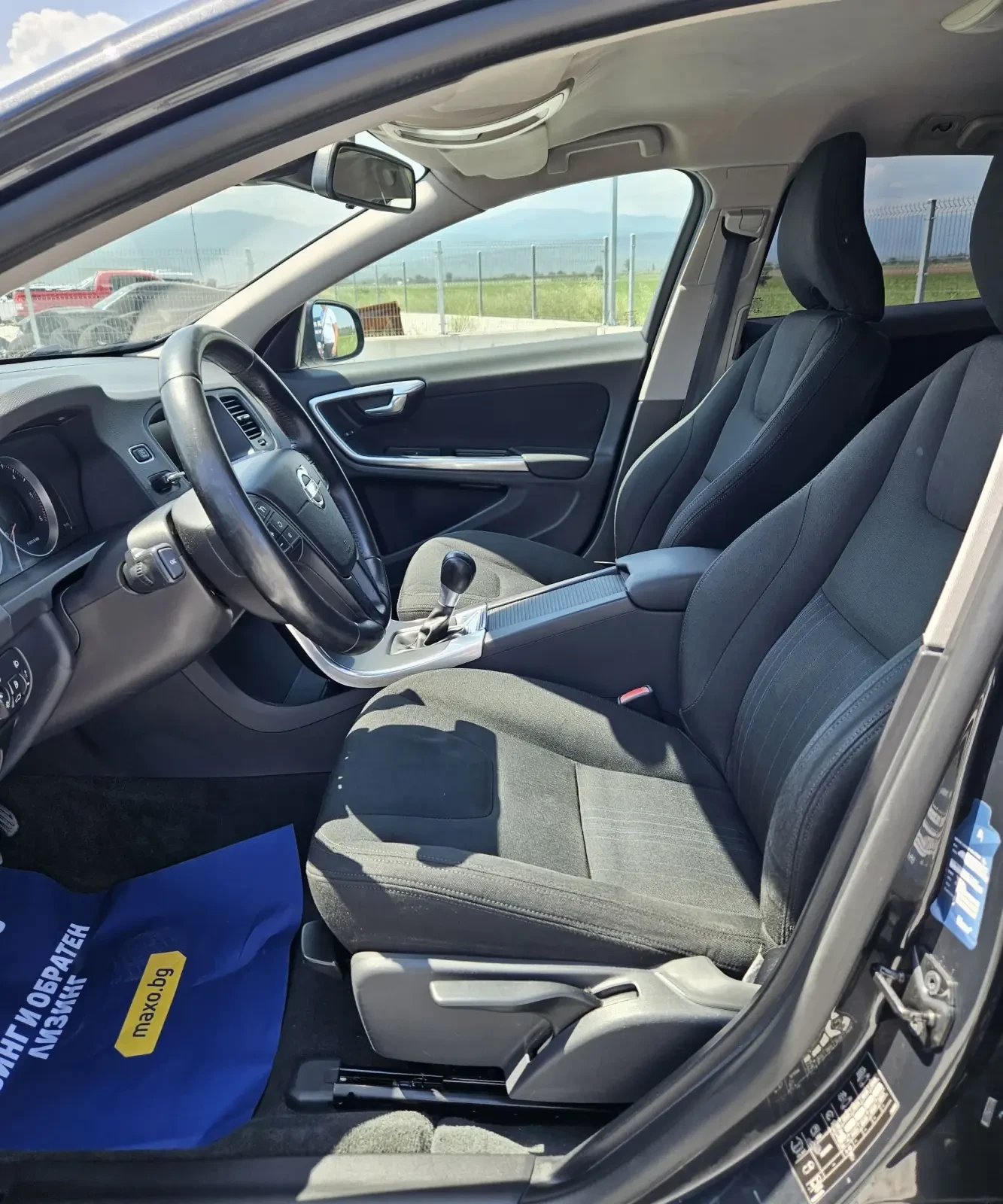 Volvo V60, снимка 13 - Автомобили и джипове - 54306950