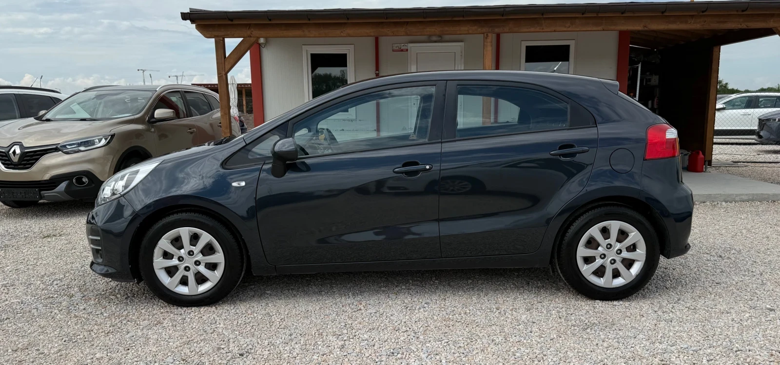 Kia Rio 1.3i* 84k.c* Сервизна История* , снимка 5 - Автомобили и джипове - 55031730