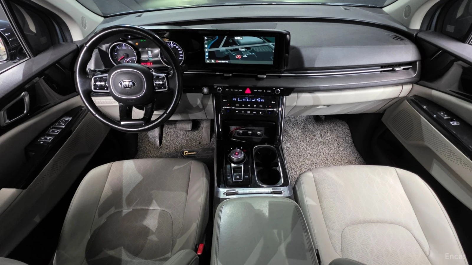 Kia Carnival * 9 МЕСТА* KEYLESS* Camera* ПОДГРЕВ* , снимка 7 - Автомобили и джипове - 55623764