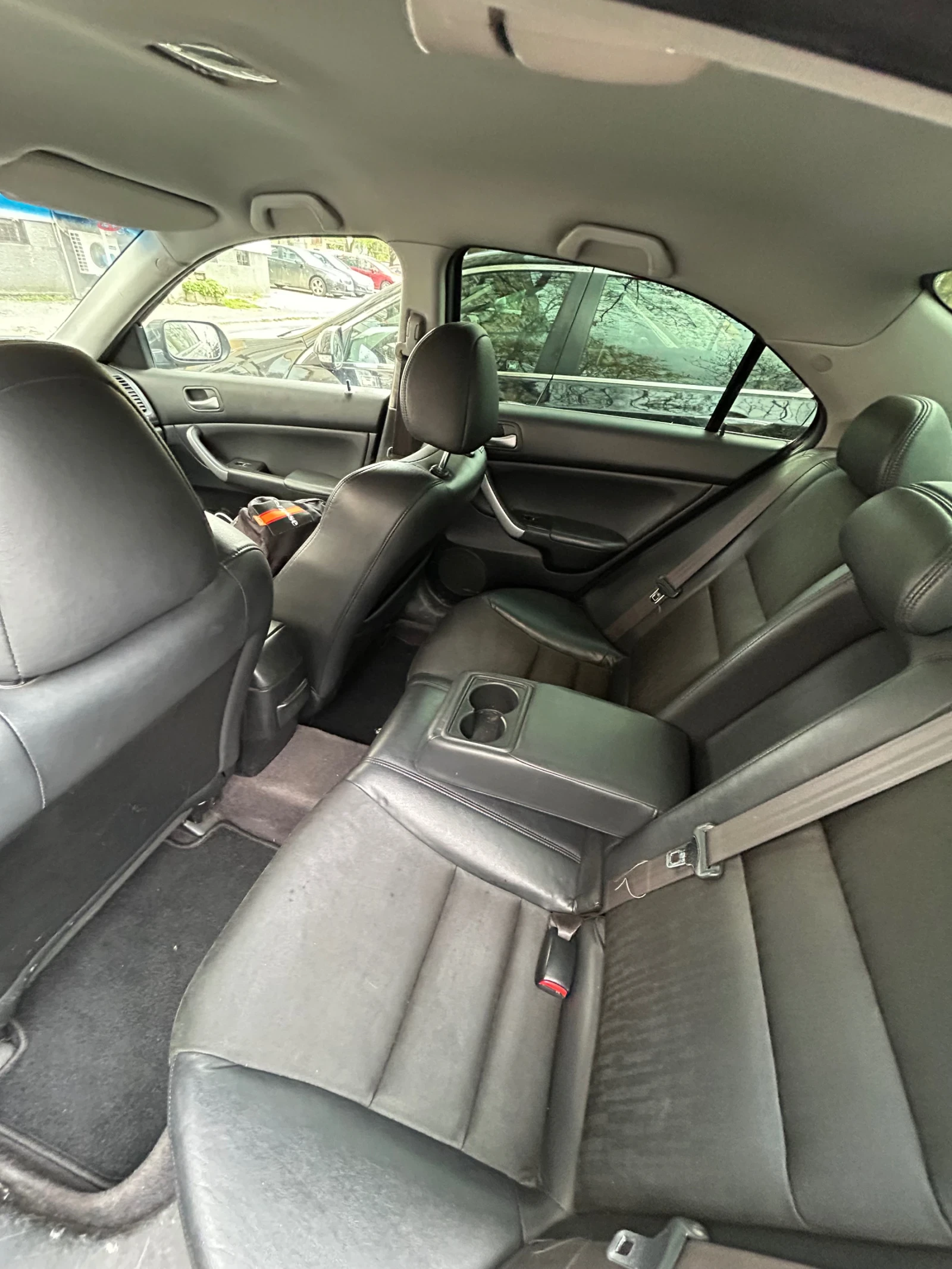 Honda Accord 2.2 i-CTDi, снимка 14 - Автомобили и джипове - 55893105