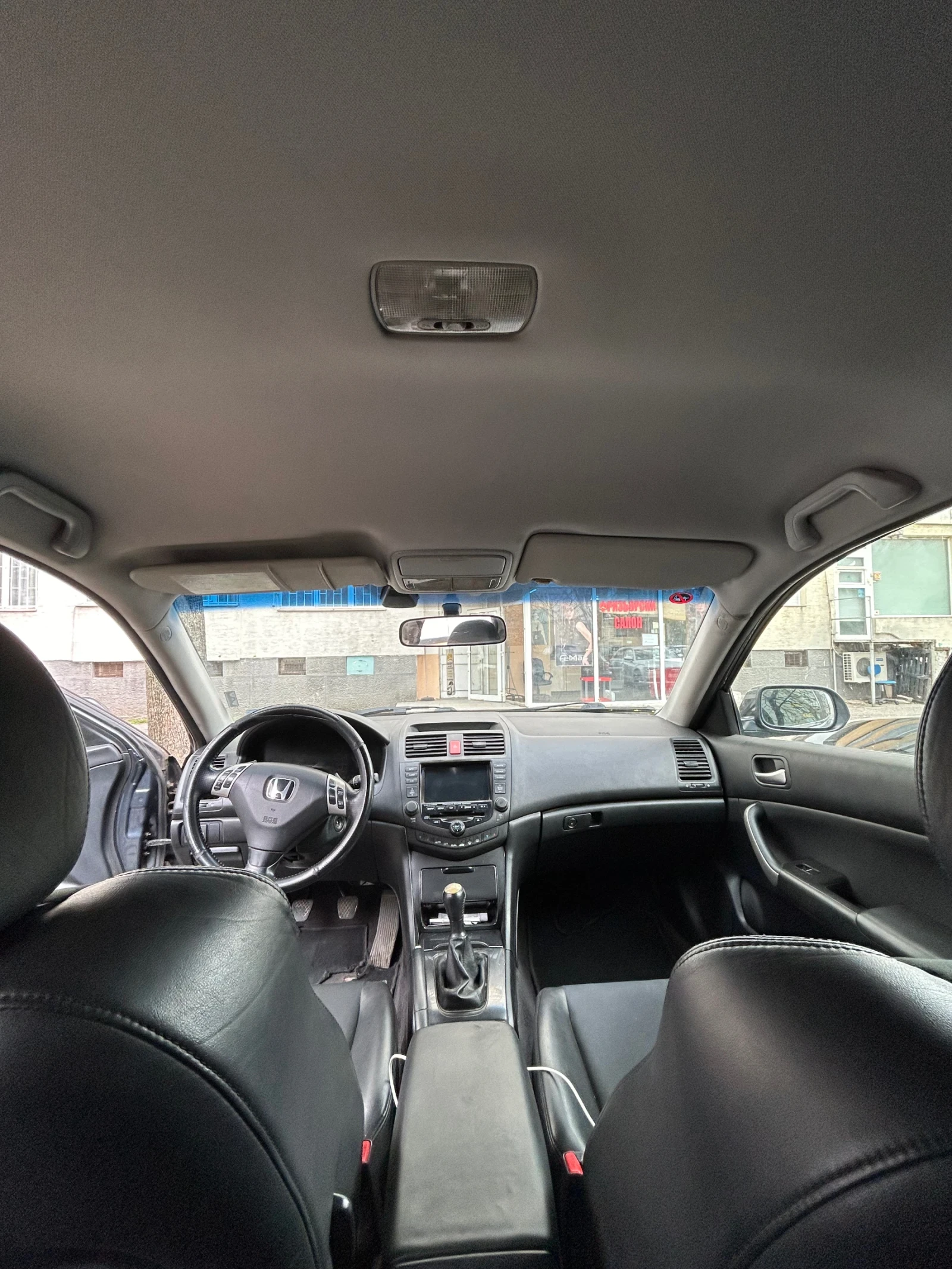 Honda Accord 2.2 i-CTDi, снимка 13 - Автомобили и джипове - 55893105