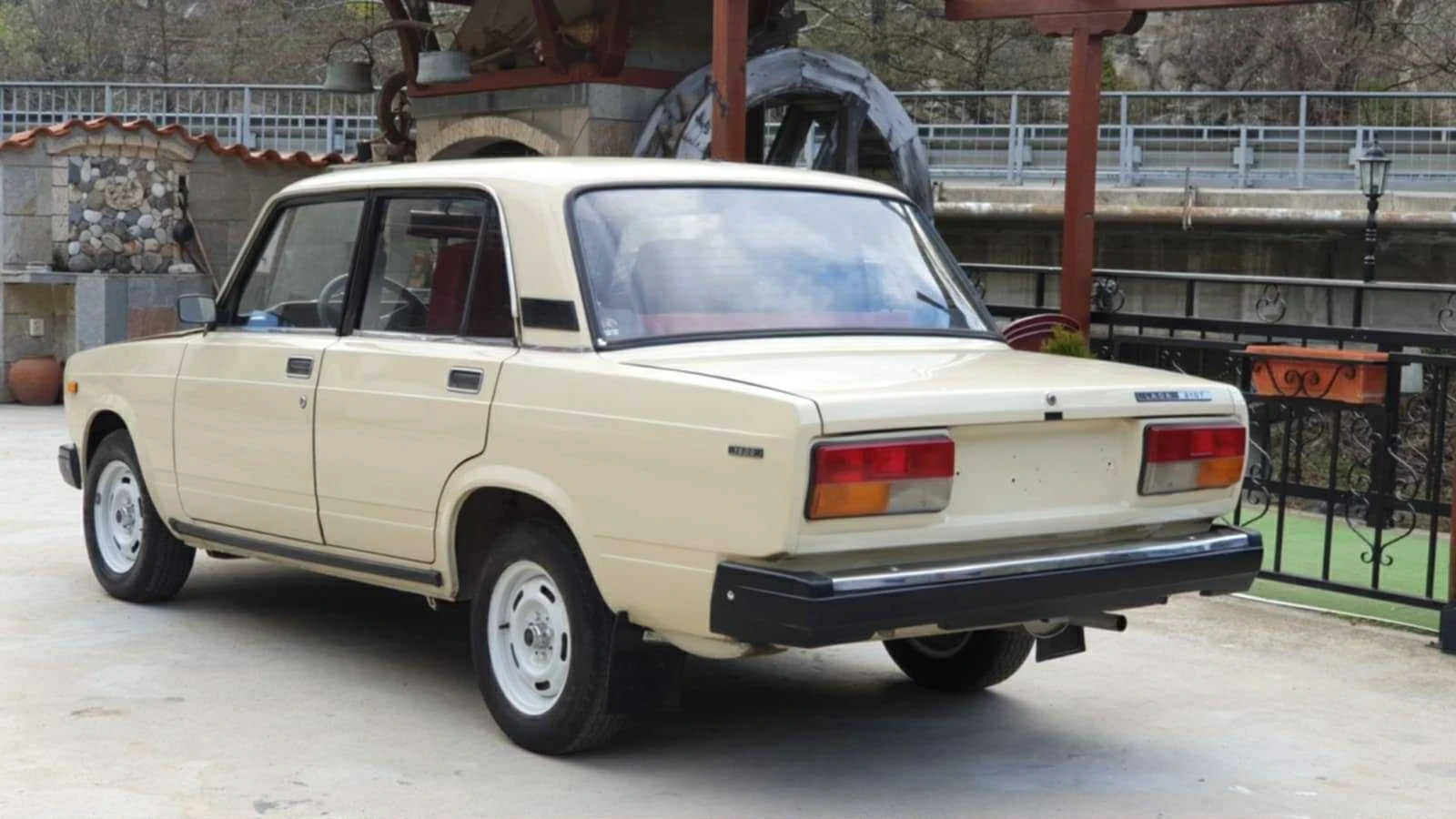 Lada 2107, снимка 3 - Автомобили и джипове - 56235799