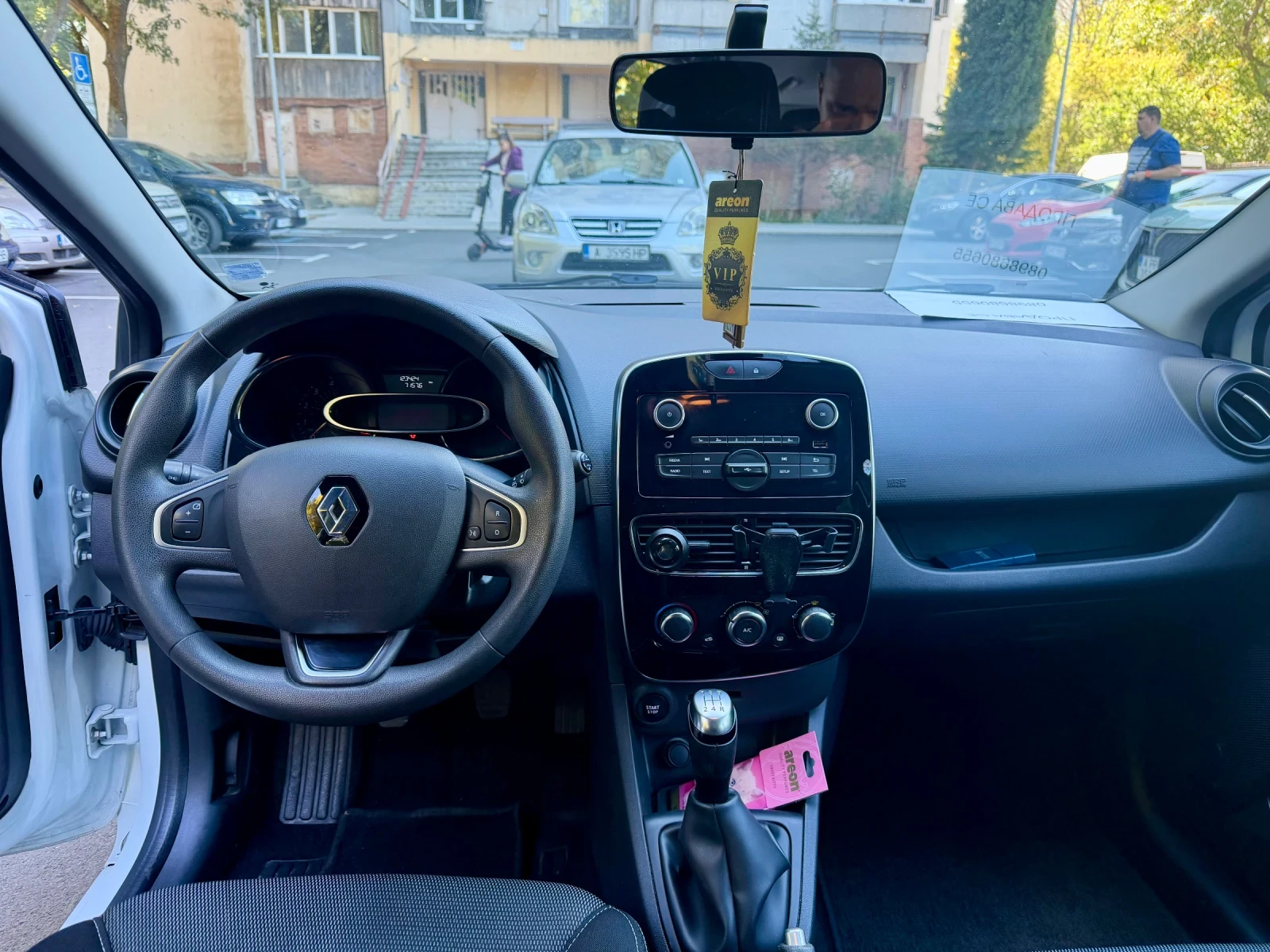 Renault Clio, снимка 7 - Автомобили и джипове - 56345662