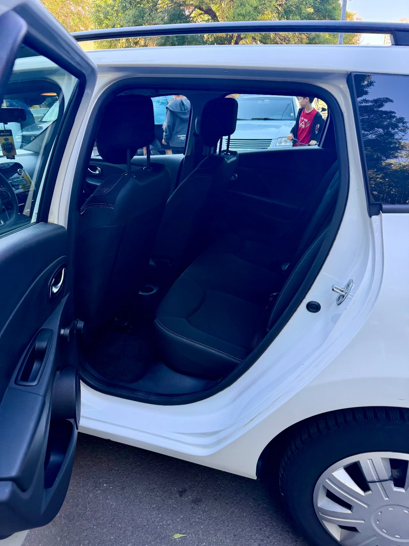 Renault Clio, снимка 8 - Автомобили и джипове - 56345662