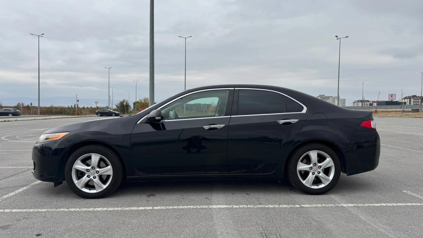 Honda Accord Executive, снимка 3 - Автомобили и джипове - 56525339