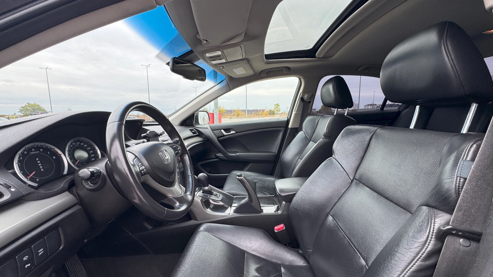 Honda Accord Executive, снимка 10 - Автомобили и джипове - 56525339