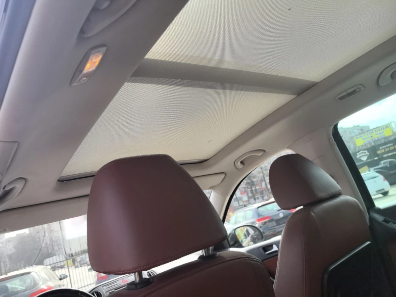 VW Tiguan 2.0 i 4x4 TSI, снимка 9 - Автомобили и джипове - 52799876