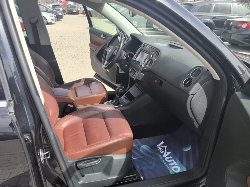 VW Tiguan 2.0 i 4x4 TSI, снимка 6 - Автомобили и джипове - 52799876