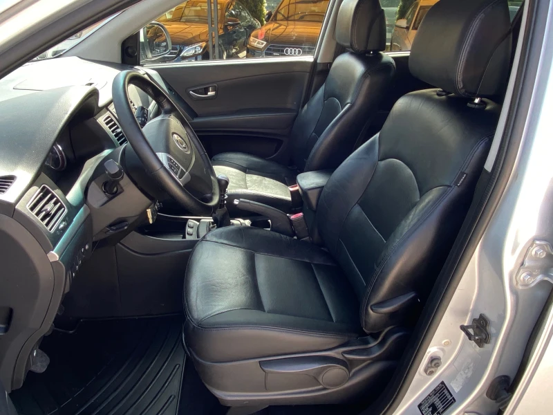 SsangYong Korando 2.0d 4x4 6ск. 175к.с.  ТОП СЪСТОЯНИЕ !!!!! , снимка 9 - Автомобили и джипове - 52197080