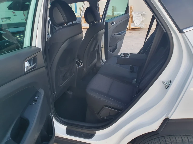 Hyundai Tucson 4х4 , снимка 12 - Автомобили и джипове - 52726120