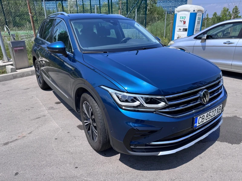 VW Tiguan Elegance 1.5 tsi / Лизинг / Гаражен, снимка 2 - Автомобили и джипове - 52957350