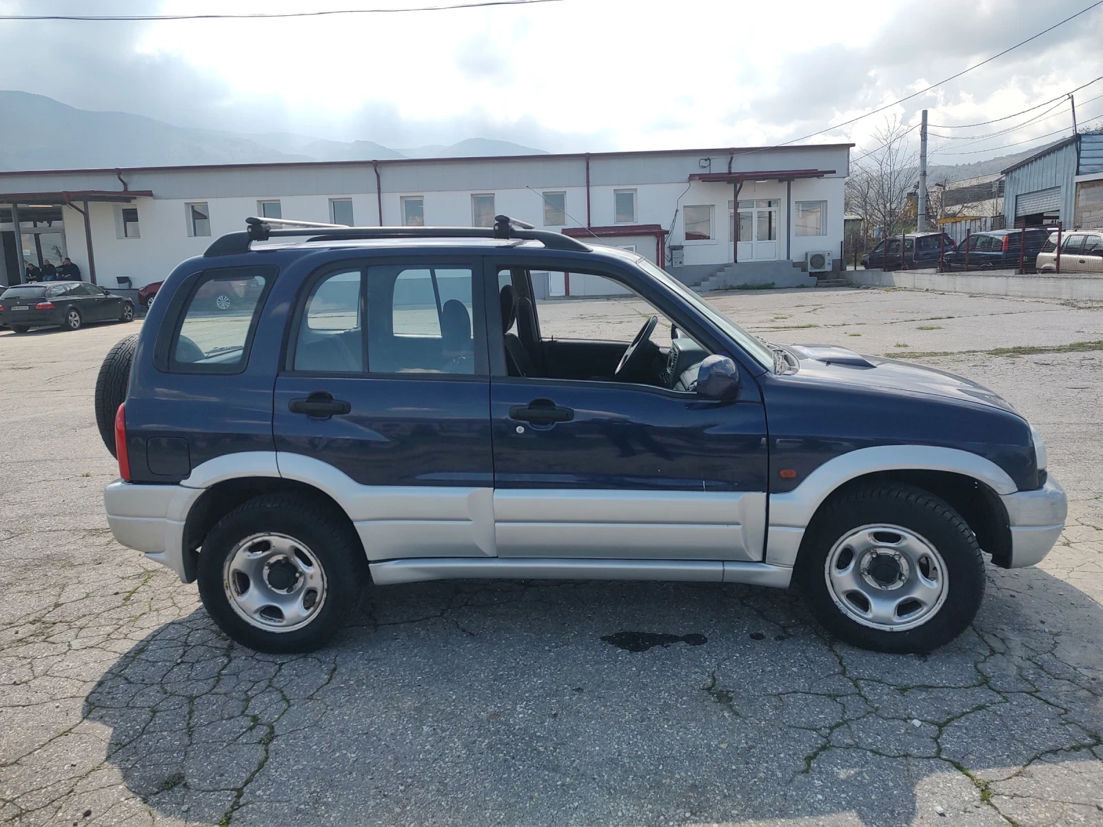 Suzuki Grand vitara 2.0 HDI 4x4 - изображение 9