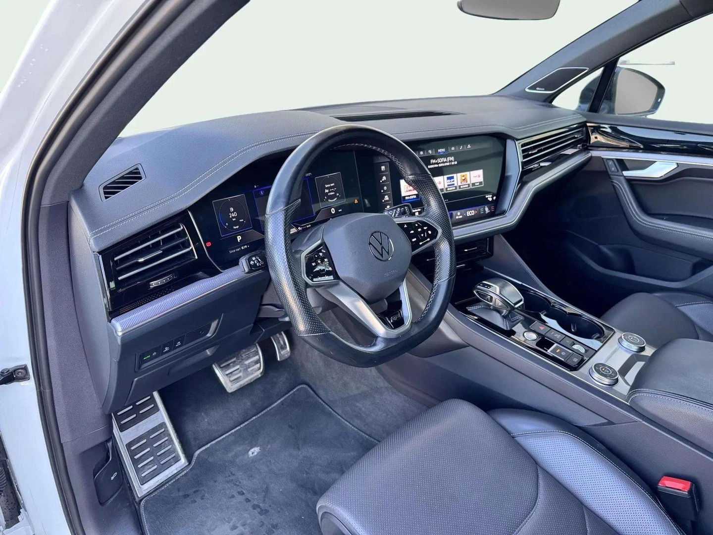 VW Touareg R-Line 3.0 V6 TDI SCR 4MOTION - изображение 7