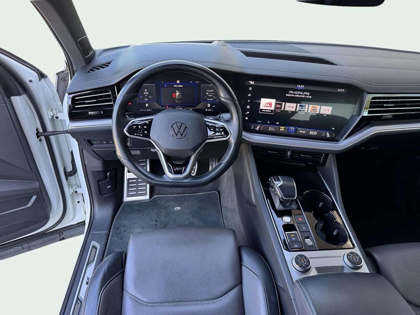 VW Touareg R-Line 3.0 V6 TDI SCR 4MOTION - изображение 10