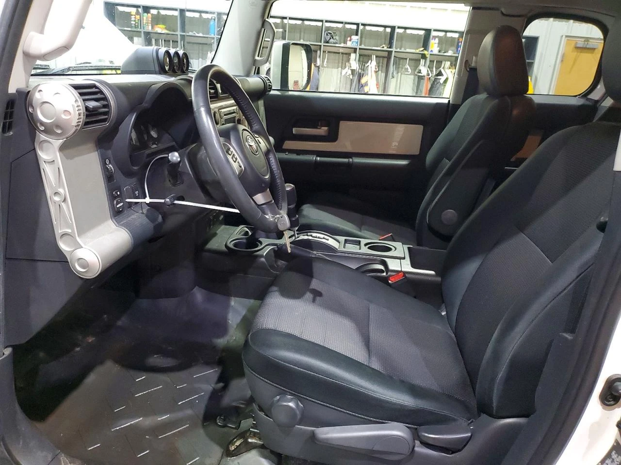 Toyota Fj cruiser 4.0* БЛОКАЖ - изображение 8