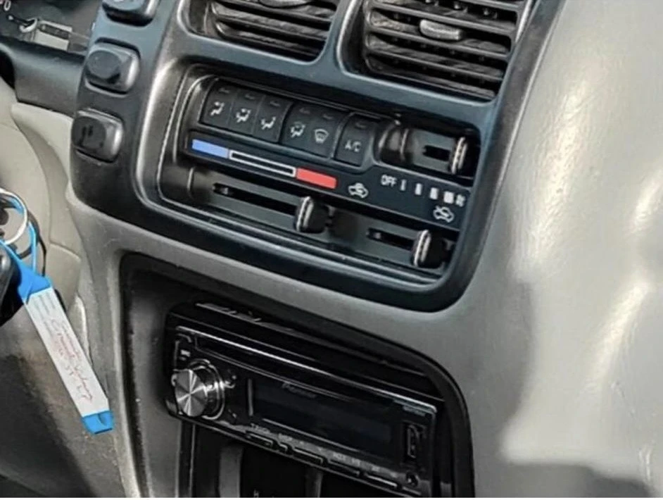 Suzuki Grand vitara, снимка 8 - Автомобили и джипове - 53853057