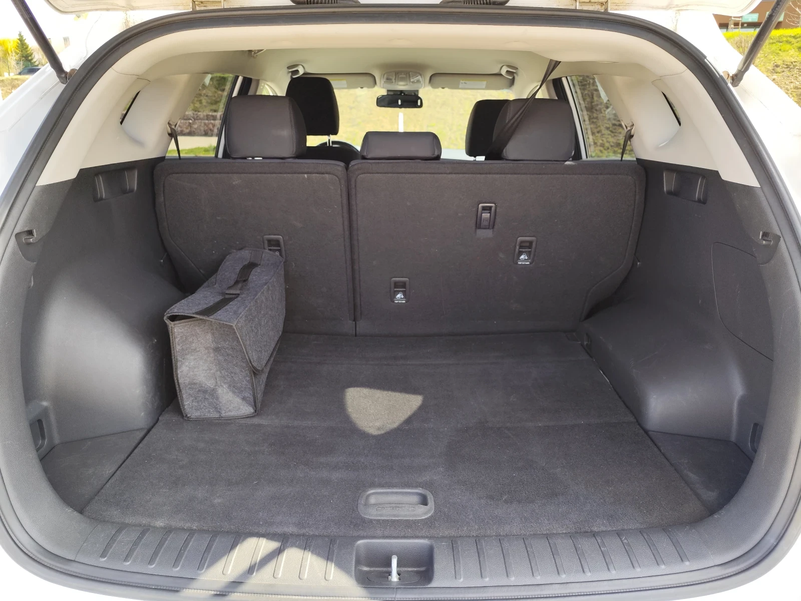 Hyundai Tucson 2.0/4x4, снимка 13 - Автомобили и джипове - 54175546