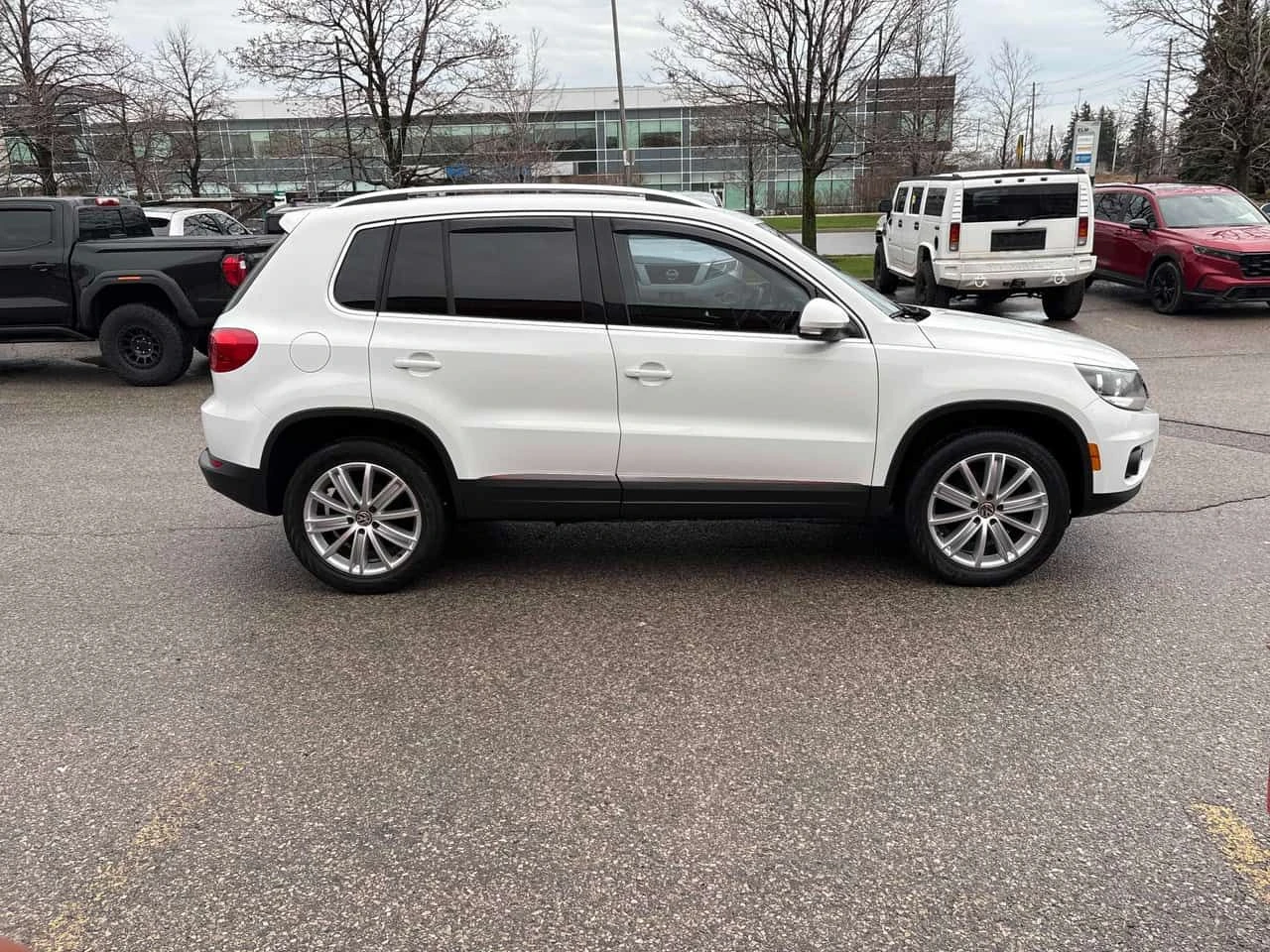 VW Tiguan * Comfortline * PANO* KEYLESS* ПОДГРЕВ* , снимка 3 - Автомобили и джипове - 54229062