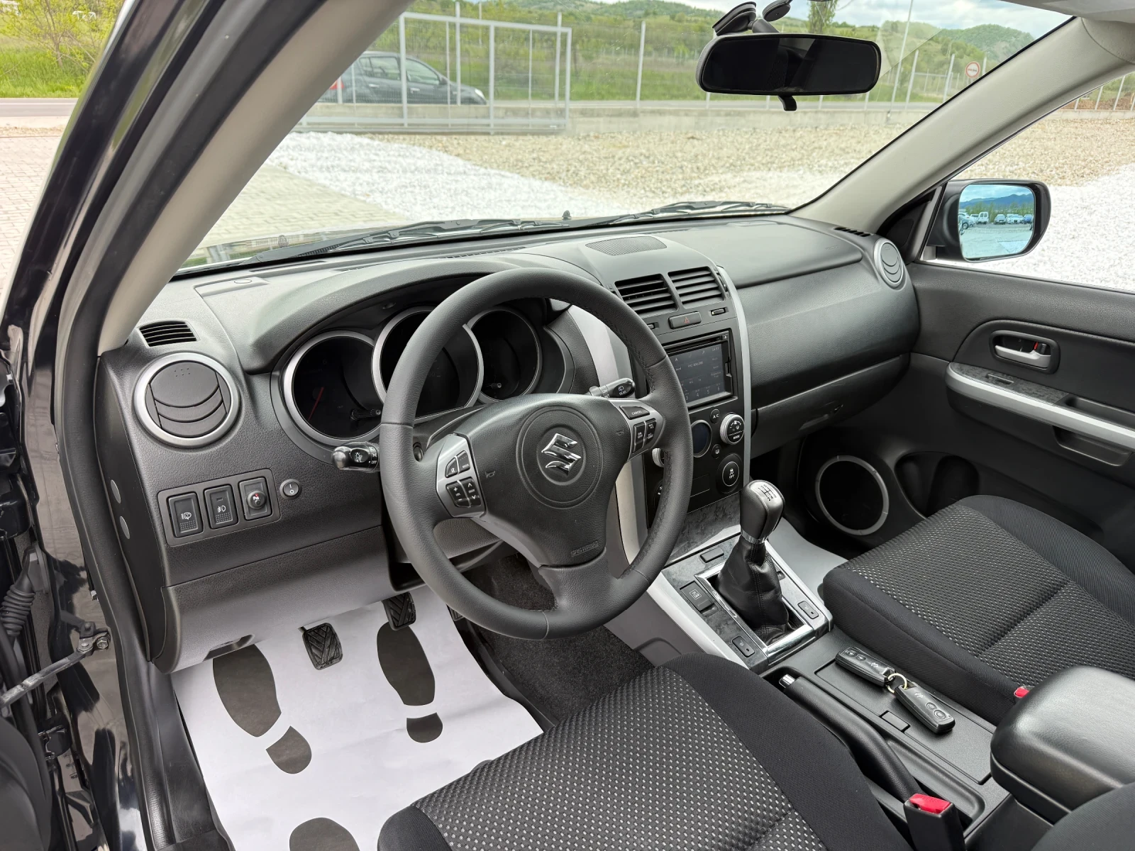 Suzuki Grand vitara 1.9 DDIS 4x4 , снимка 9 - Автомобили и джипове - 54384129