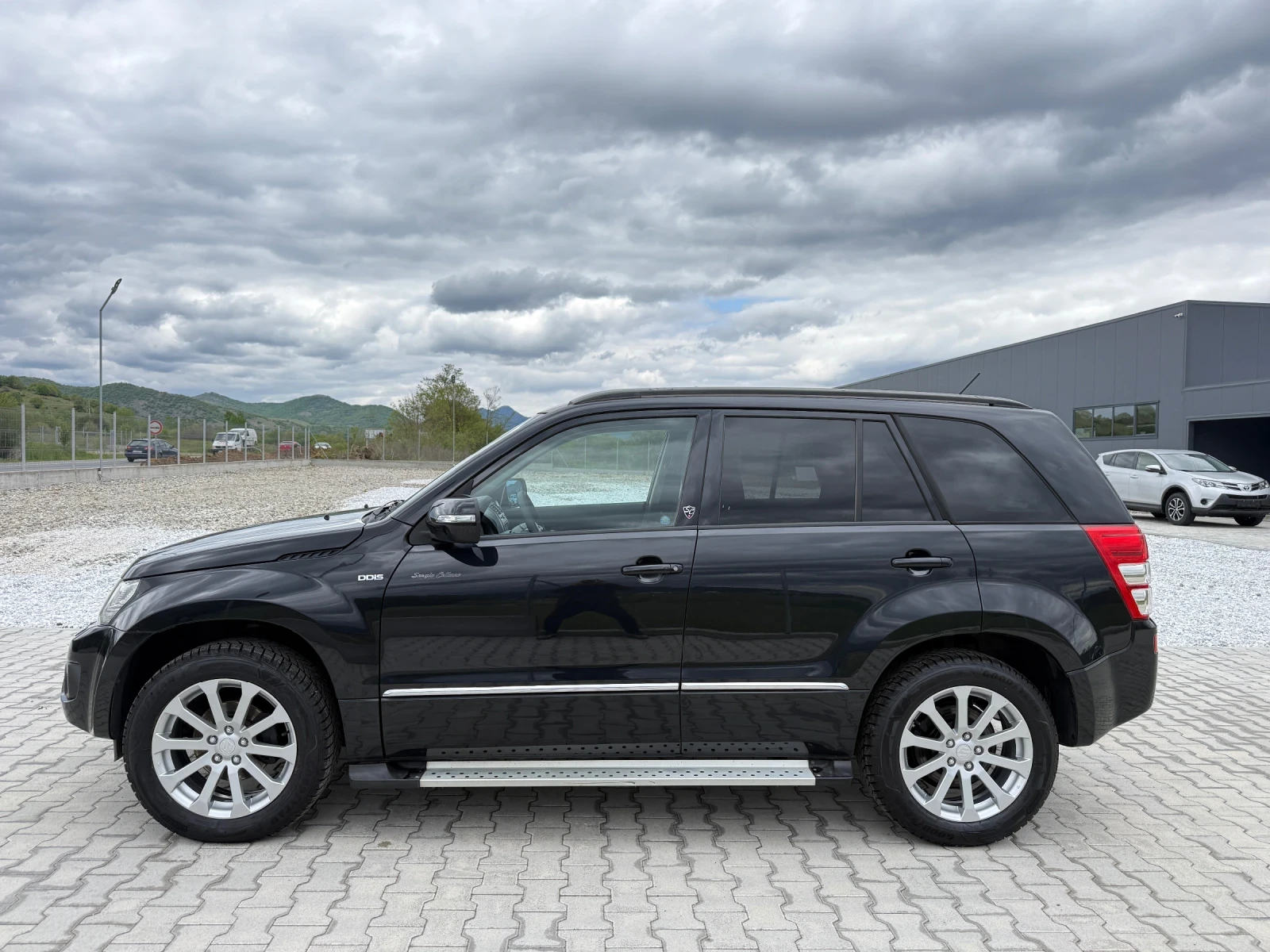 Suzuki Grand vitara 1.9 DDIS 4x4 , снимка 3 - Автомобили и джипове - 54384129