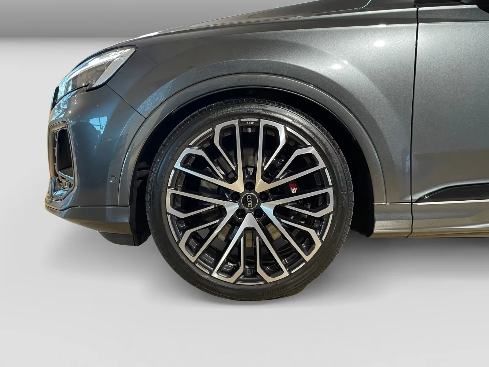 Audi SQ7 4.0 TFSI QUATTRO B&O 360 PANORAMA  , снимка 3 - Автомобили и джипове - 54443459