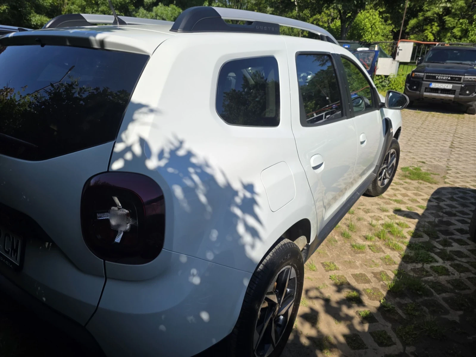 Dacia Duster 1.5 dci 4x4, снимка 3 - Автомобили и джипове - 54691339