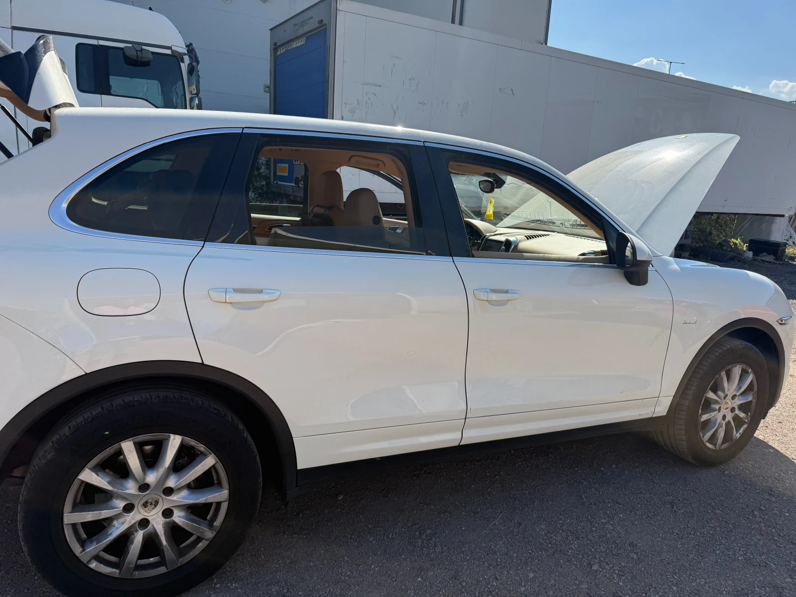 Porsche Cayenne, снимка 3 - Автомобили и джипове - 56135642