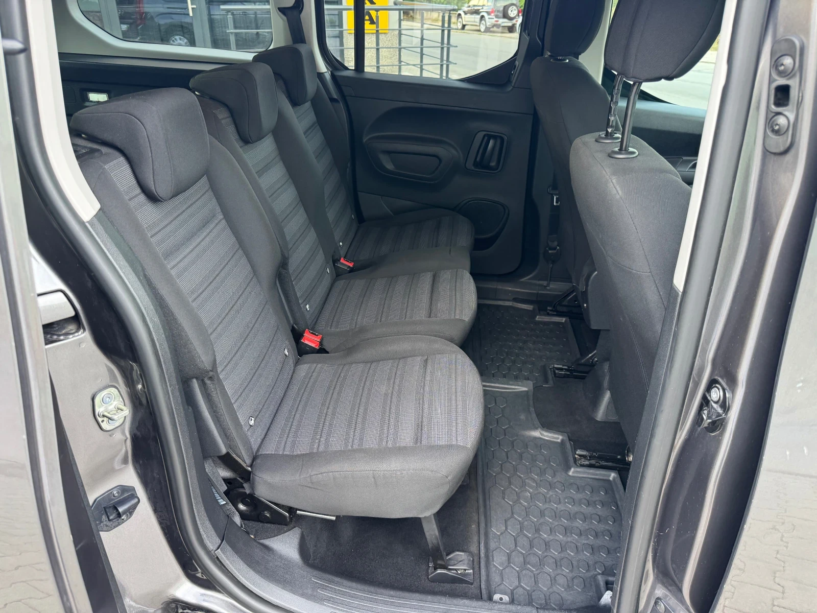 Opel Combo Maxi, 2020, Evro-6D, Камери 360, 1.5D.Каско, снимка 10 - Бусове и автобуси - 54948205