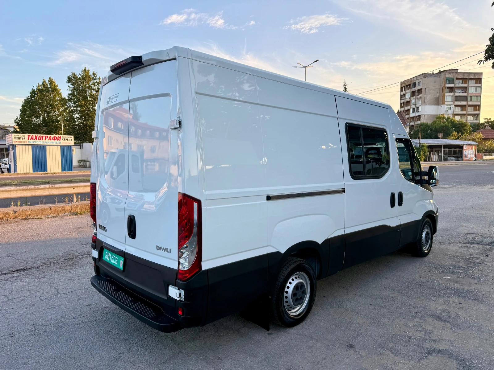 Iveco Daily 35S14 6 МЕСТА ЕВРО 6, снимка 5 - Бусове и автобуси - 55326191