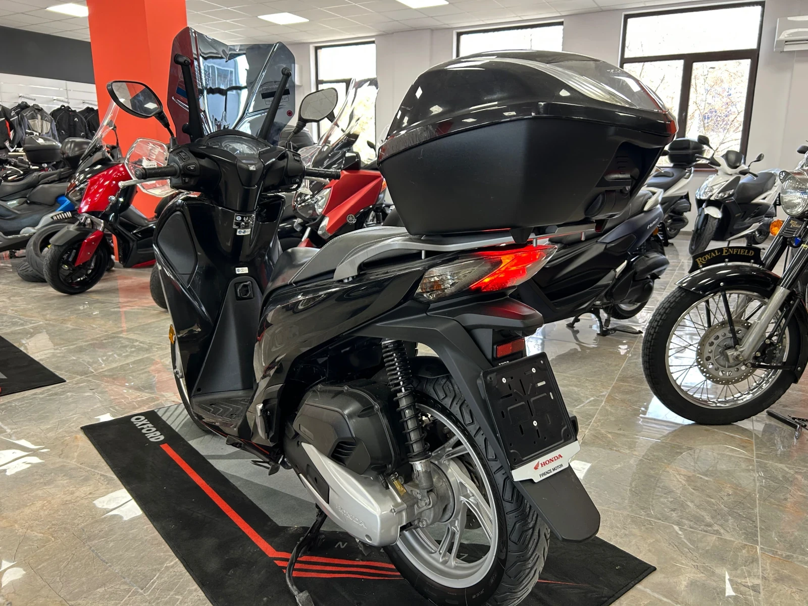 Honda Sh 150i ABS - изображение 6