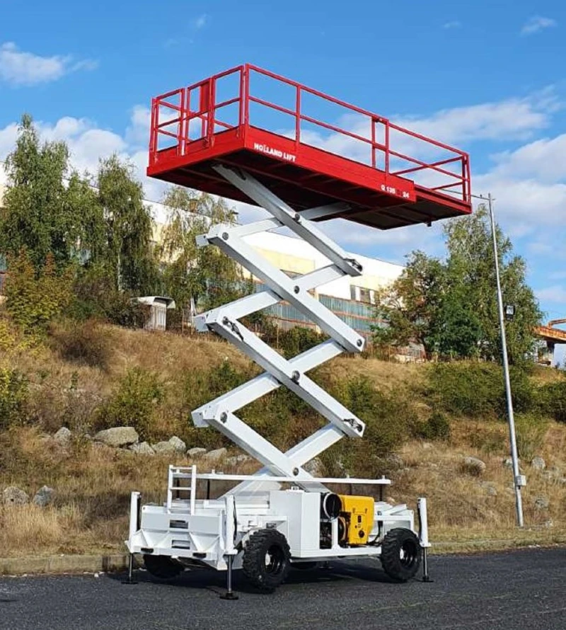 Автовишка Друга марка Holland Lift Q-135 DL 24  4x4, снимка 6 - Индустриална техника - 49312069