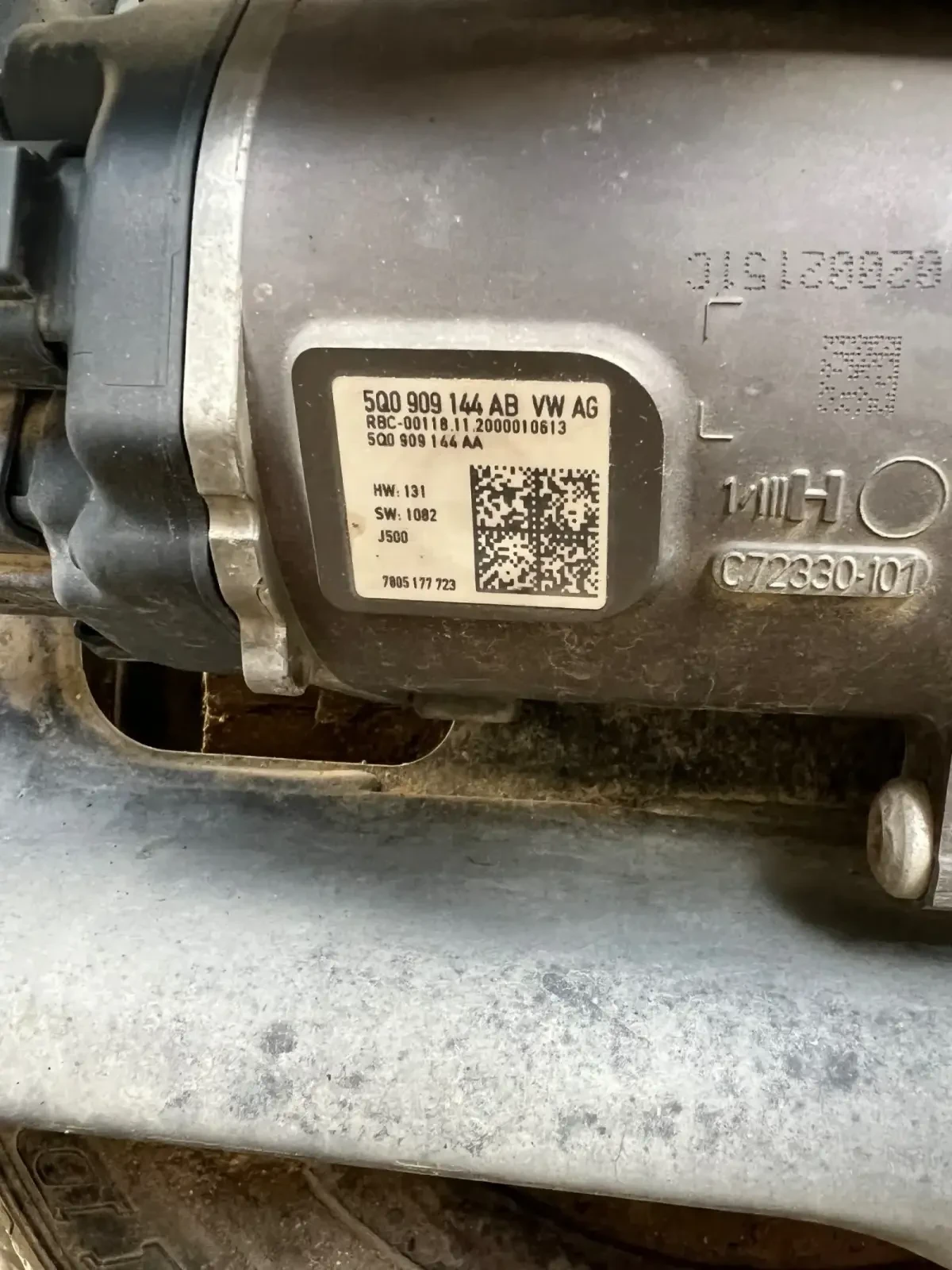 5Q0909144AB  ��.����� VW T-ROC 5Q0 909 144 AB 5Q0909144AA 5Q0 909 144 AA 5Q1423051BC 5Q1 423 051 BC | Mobile.bg � ����������� 1