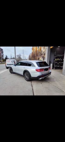 Mercedes-Benz E 220 Алл Терен, снимка 2