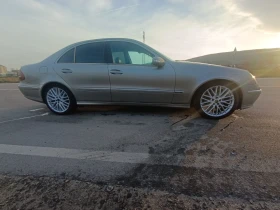 Mercedes-Benz E 320 Е320 редови, снимка 9