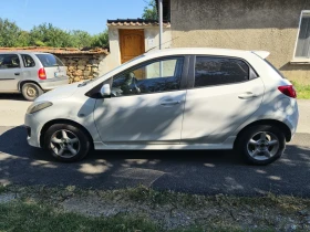 Mazda 2 1.5i, снимка 4