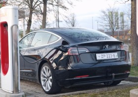Tesla Model 3 Long Range, 4x4, Европейска, снимка 12 - Автомобили и джипове - 44628814